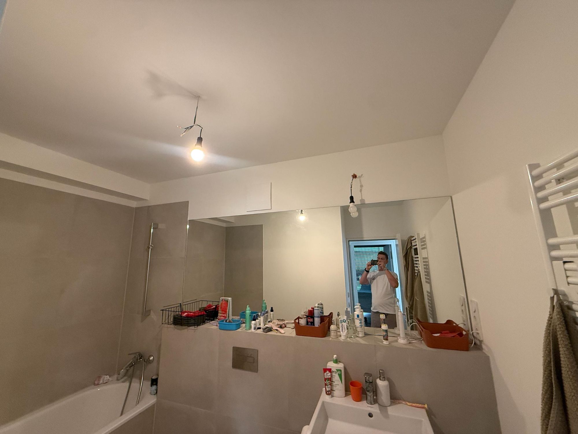 Bathroom (bathtub) — current state